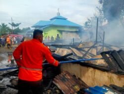 Diduga Korsleting Listrik, Rumah Warga Hinai Terbakar Hingga 50 Persen