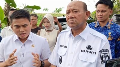 Tinjau Jalan Rusak, Ricky Anthony dan Ondim: Segera Diperbaiki