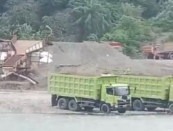 Bawa Parang dan Ultimatun APH, Warga Protes Galian C Diduga Ilegal di Bahorok