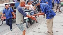 Meriahkan Ramadhan, KOMBAT Deli Serdang Bagi Takjil Sebulan Penuh