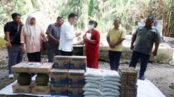 Rumah Warga Salapian Terbakar, Ricky Anthony Hadir Bawa Bantuan